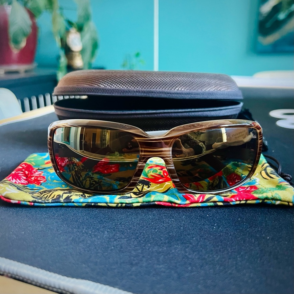 Maui Jim Tortoise Shell Brown Wrap Sunglasses with Dark Lenses